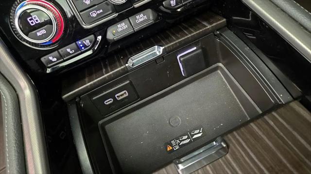 2022 GMC Yukon 4WD Denali