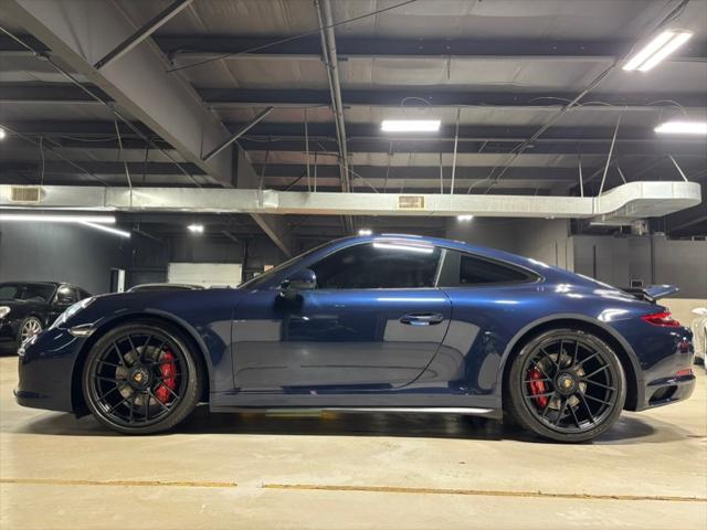 2019 Porsche 911 Carrera GTS