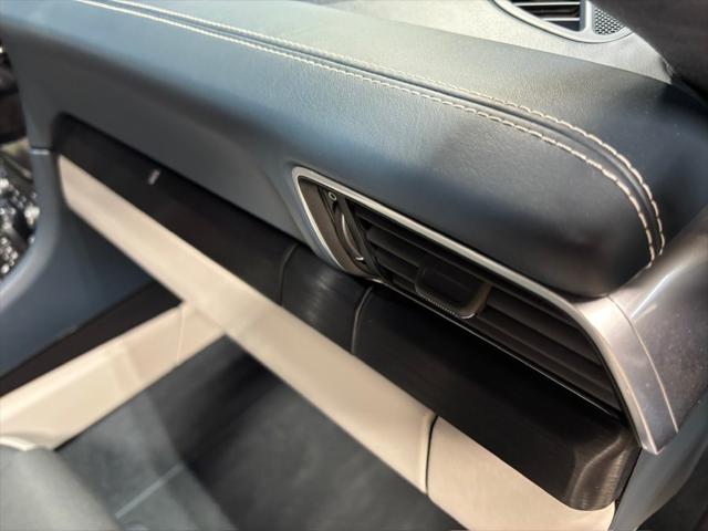 2019 Porsche 911 Carrera GTS