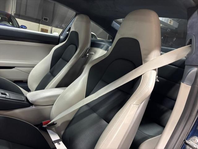 2019 Porsche 911 Carrera GTS