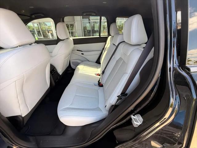 2026 Jeep Cherokee Laredo 4x4