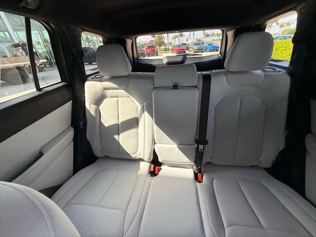 2026 Jeep Cherokee Laredo 4x4