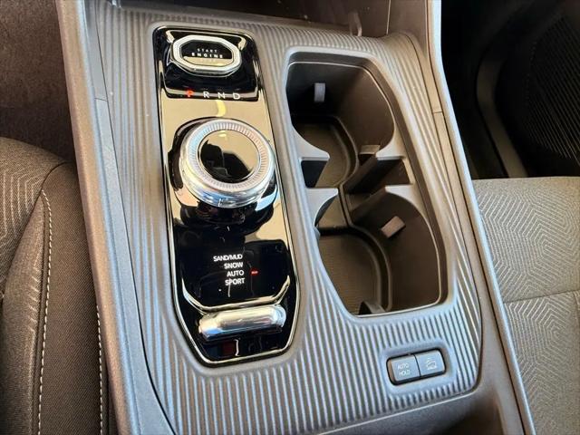 2026 Jeep Cherokee Laredo 4x4