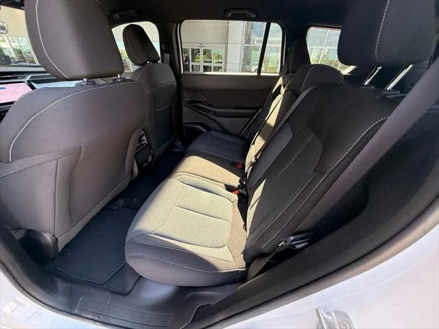 2026 Jeep Cherokee Laredo 4x4