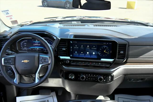 2024 Chevrolet Silverado 1500 4WD Crew Cab Standard Bed LT