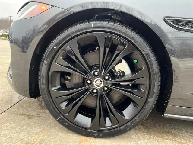 2024 Jaguar XF R-Dynamic SE P250 AWD Automatic