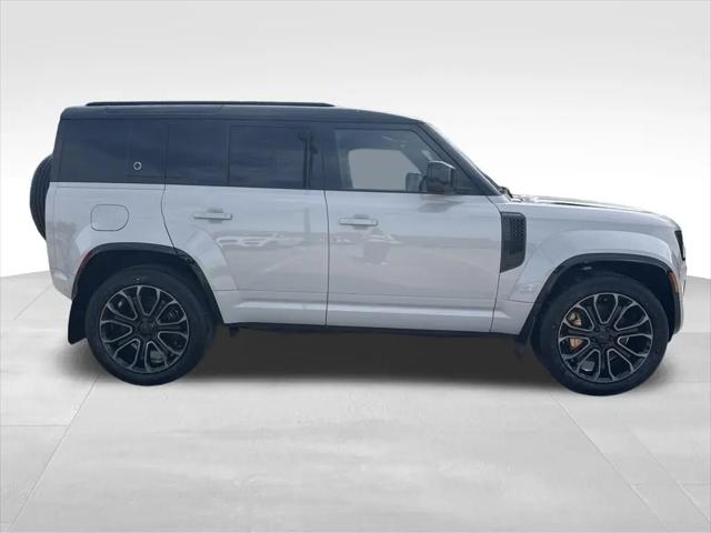 2026 Land Rover Defender P635 OCTA