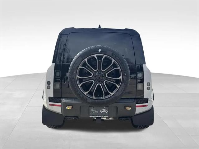 2026 Land Rover Defender P635 OCTA