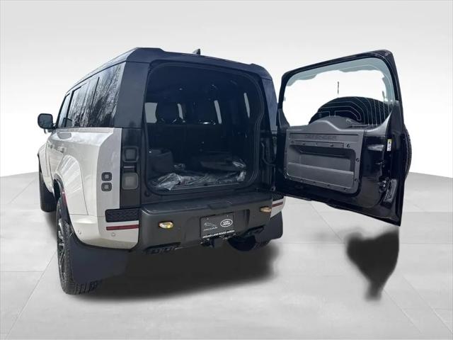 2026 Land Rover Defender P635 OCTA