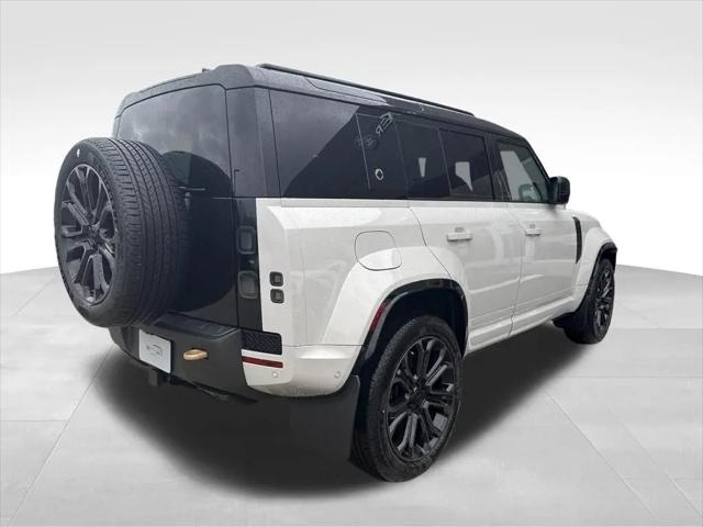 2026 Land Rover Defender P635 OCTA