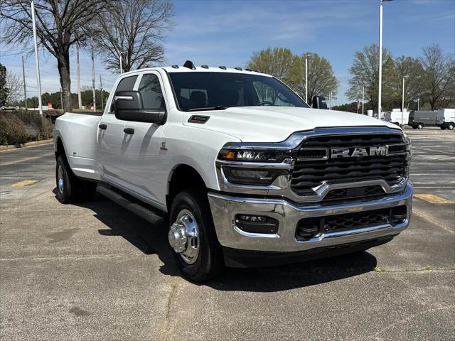 2026 Ram 3500 Tradesman Crew Cab 4x4 8 Box