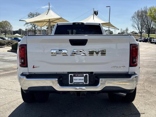 2026 Ram 3500 Tradesman Crew Cab 4x4 8 Box