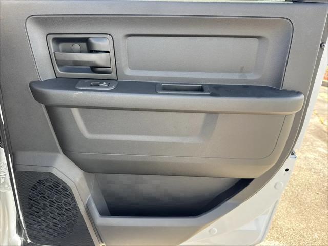 2026 Ram 3500 Tradesman Crew Cab 4x4 8 Box