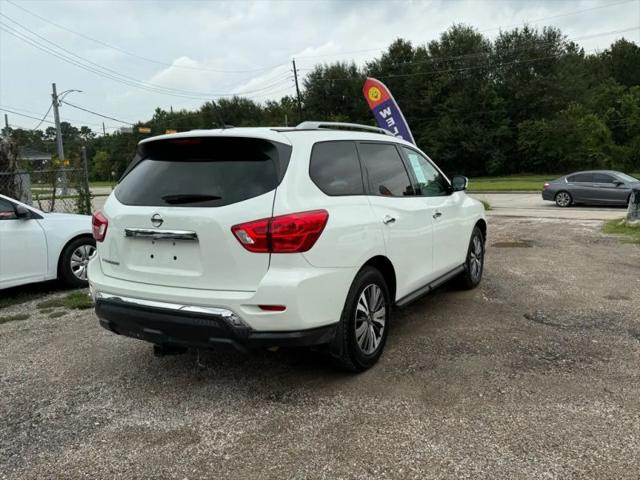 2017 Nissan Pathfinder S