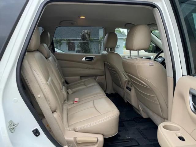 2017 Nissan Pathfinder S
