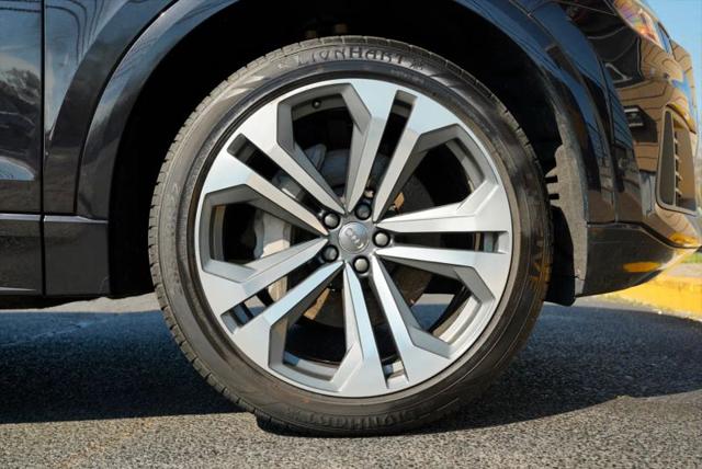 2019 Audi Q8 55 Premium
