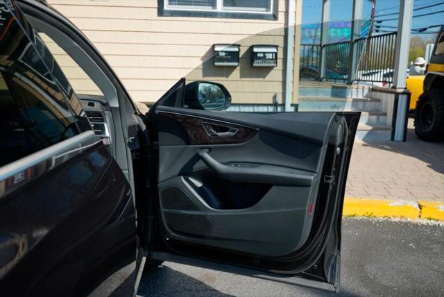 2019 Audi Q8 55 Premium