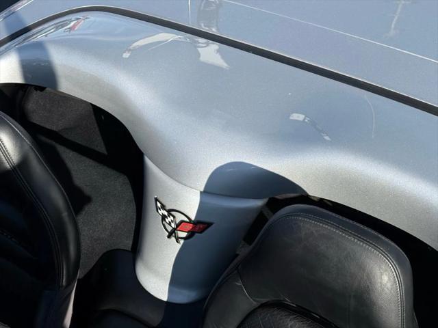 2001 Chevrolet Corvette Base