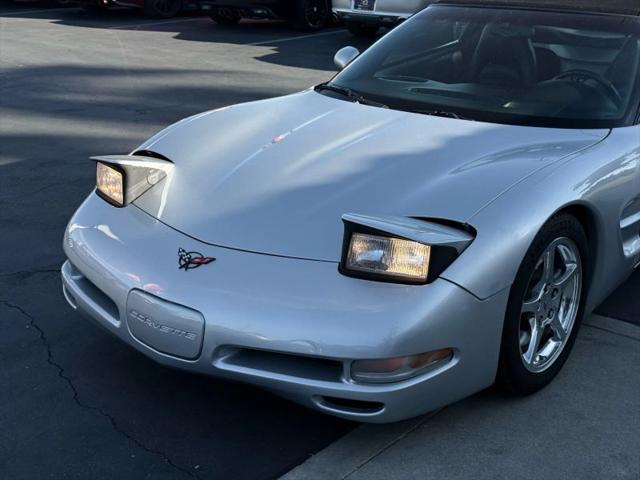 2001 Chevrolet Corvette Base