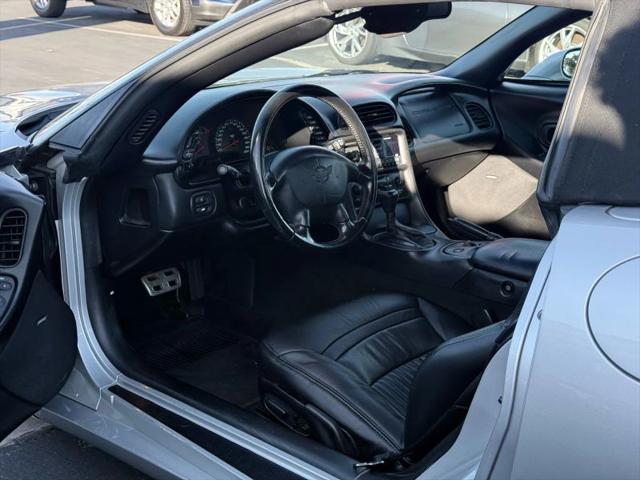 2001 Chevrolet Corvette Base