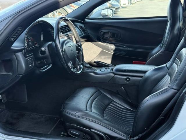 2001 Chevrolet Corvette Base