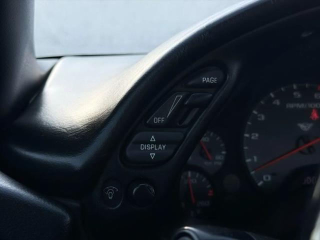 2001 Chevrolet Corvette Base