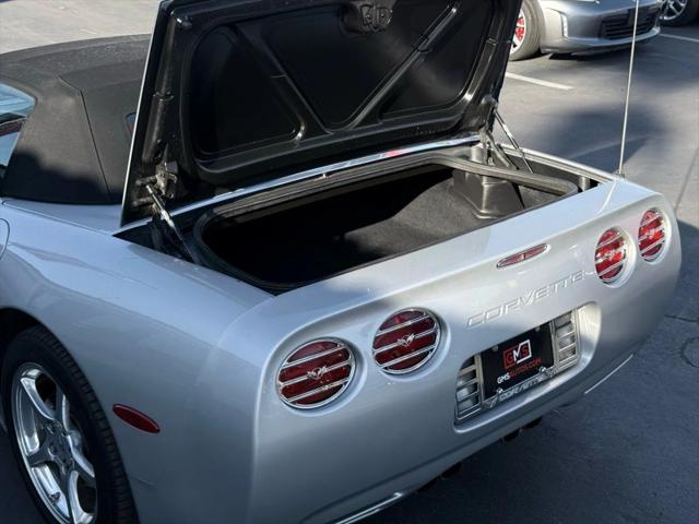 2001 Chevrolet Corvette Base