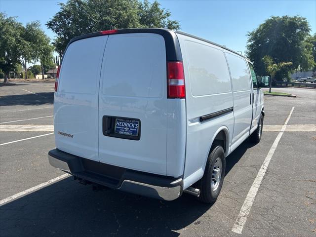 2026 Chevrolet Express Cargo Van 2500 Regular Wheelbase, WT, RWD