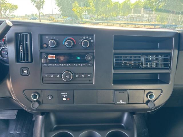 2026 Chevrolet Express Cargo Van 2500 Regular Wheelbase, WT, RWD