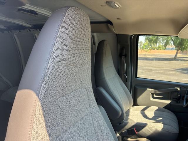 2026 Chevrolet Express Cargo Van 2500 Regular Wheelbase, WT, RWD