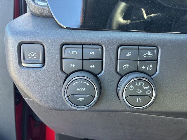2026 Chevrolet Silverado 1500 4WD Crew Cab Short Bed RST