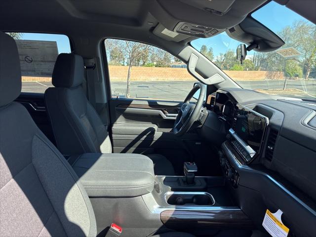 2026 Chevrolet Silverado 1500 4WD Crew Cab Short Bed RST