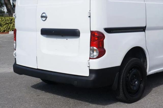2018 Nissan NV200 S