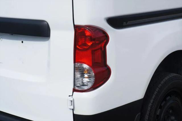 2018 Nissan NV200 S
