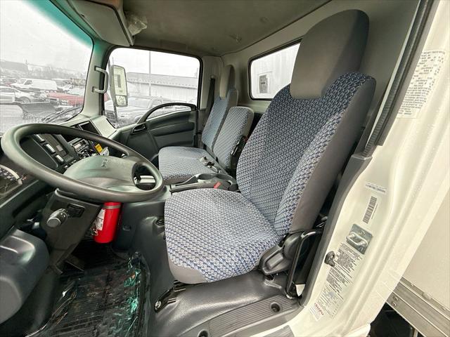 2023 Isuzu NRR BOX TRUCK