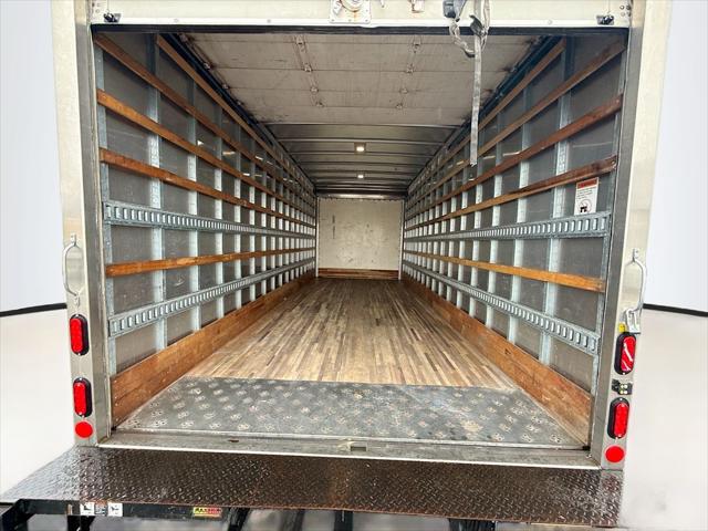 2023 Isuzu NRR BOX TRUCK
