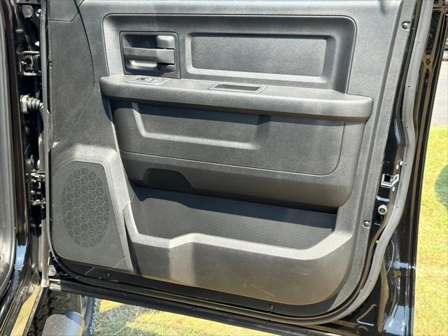 2026 Ram 2500 Black Express Crew Cab 4x4 64 Box
