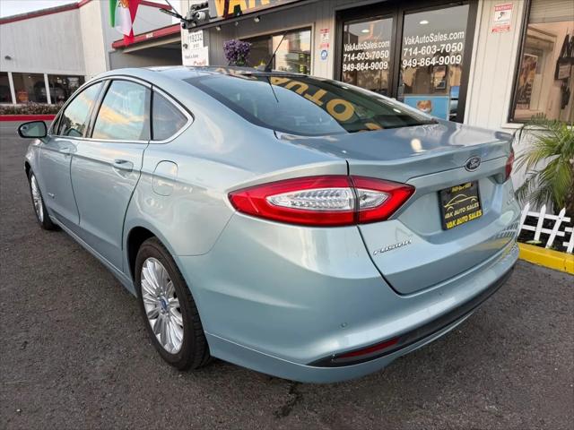 2013 Ford Fusion Hybrid SE