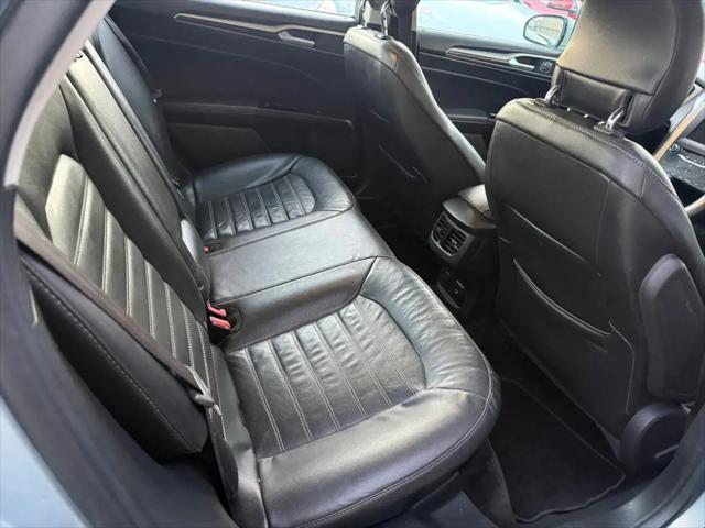 2013 Ford Fusion Hybrid SE