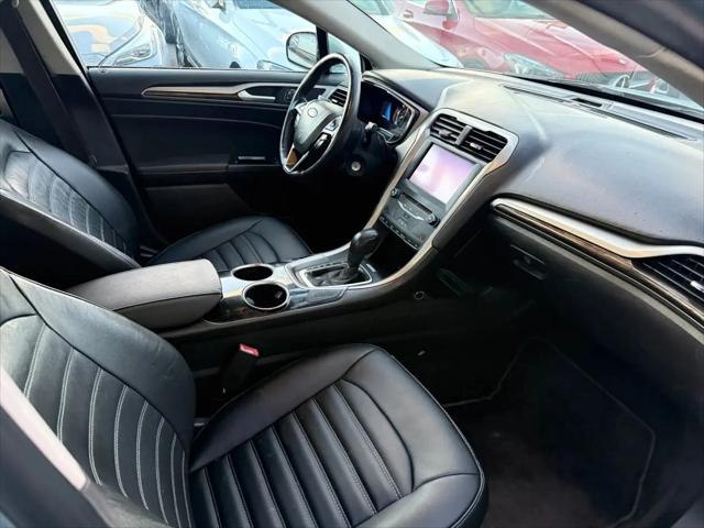 2013 Ford Fusion Hybrid SE