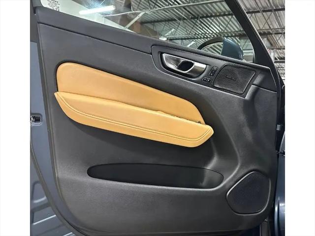 2021 Volvo XC60 T5 Inscription