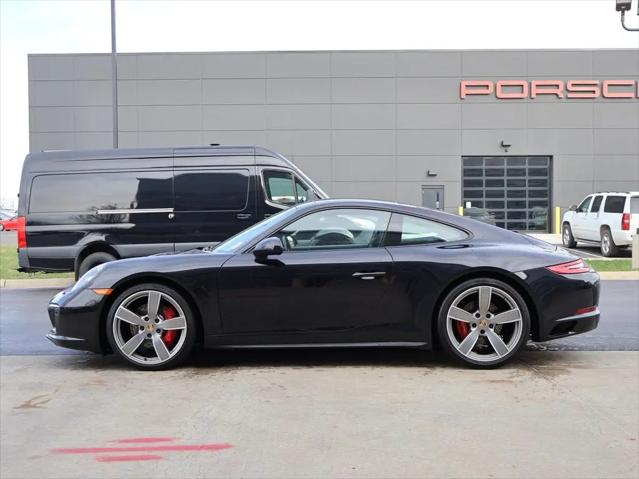 2017 Porsche 911 Carrera 4S