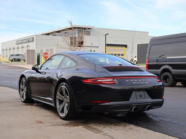 2017 Porsche 911 Carrera 4S