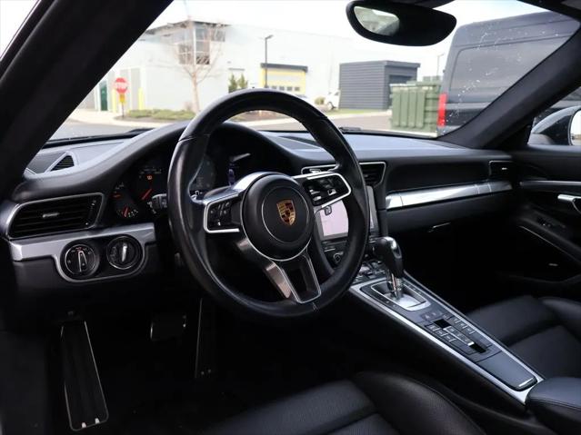 2017 Porsche 911 Carrera 4S