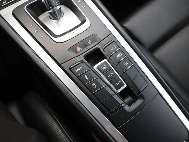 2017 Porsche 911 Carrera 4S