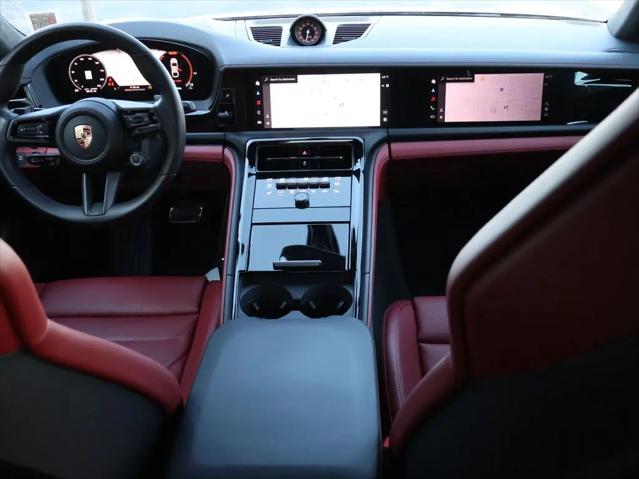 2025 Porsche Panamera GTS