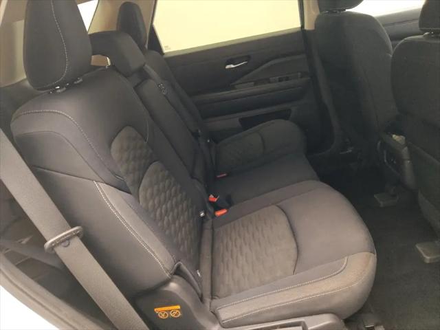 2022 Nissan Pathfinder SV 2WD
