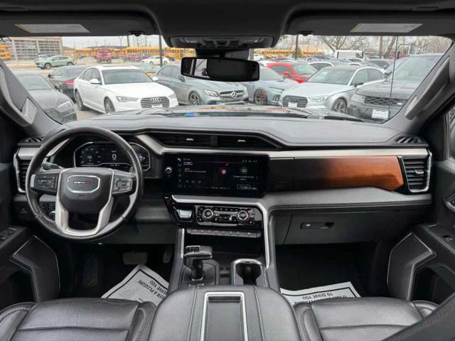 2022 GMC Sierra 1500 4WD Crew Cab Short Box Denali