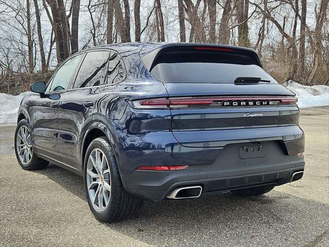 2024 Porsche Cayenne Unknown