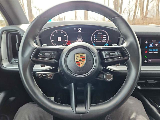 2024 Porsche Cayenne Unknown